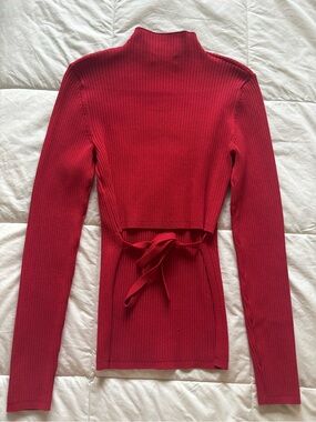 Aritzia Babaton Sculpt Knit Backless Top
